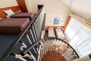 Гостиница Волна Светлогорск Полулюкс двухуровневый-10