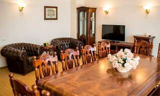 Гостиница Волна Светлогорск Представительский Люкс трехкомнатный-7