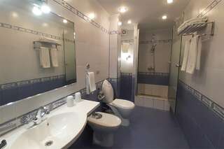 Гостиница Волна Светлогорск Студия двухкомнатная-13