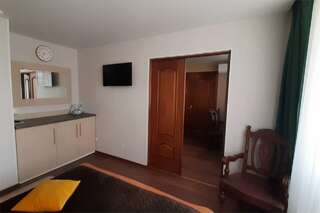 Гостиница Волна Светлогорск Студия двухкомнатная-11